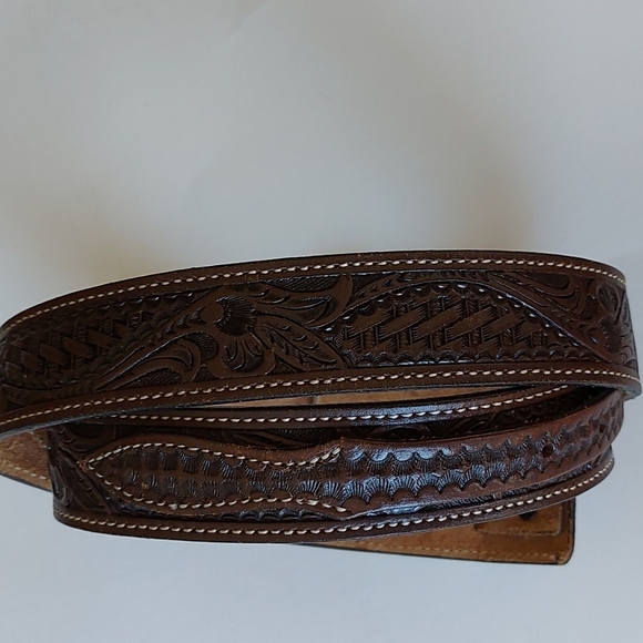 Leather Western Belt - Picture 15 of 17
